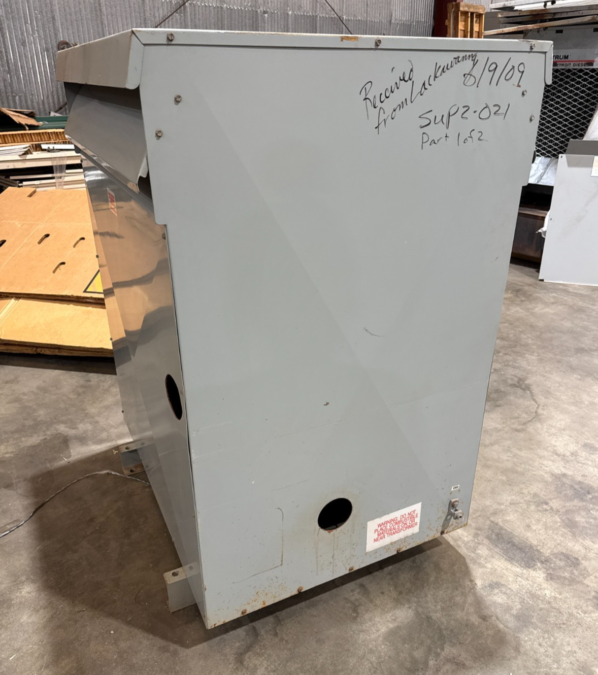 275KVA Hammond 177090 Transformer Pri 460V Sec 460V 3PH 3R Encl Outdoor Used
