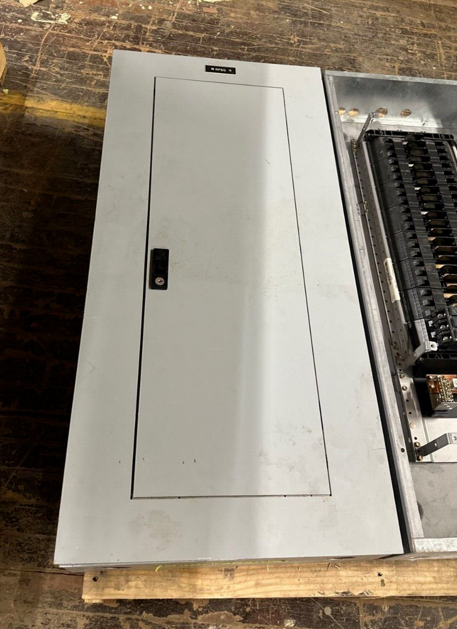 GE AQF3421ABX Panelboard 125A 208Y/120V 3PH 4W 42 CIR MCB MAIN THQB32100 NEMA 1 P027 Used