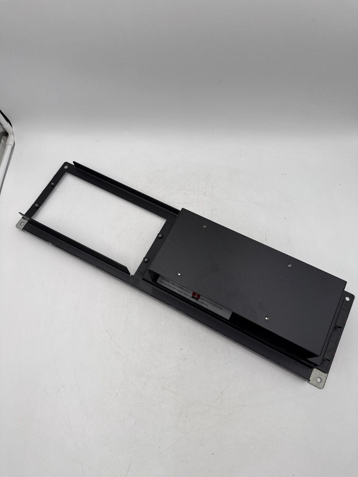 APC 640-4711B REV. 03 EPO Connection And Trip Board 6404711B With Enclosure Used