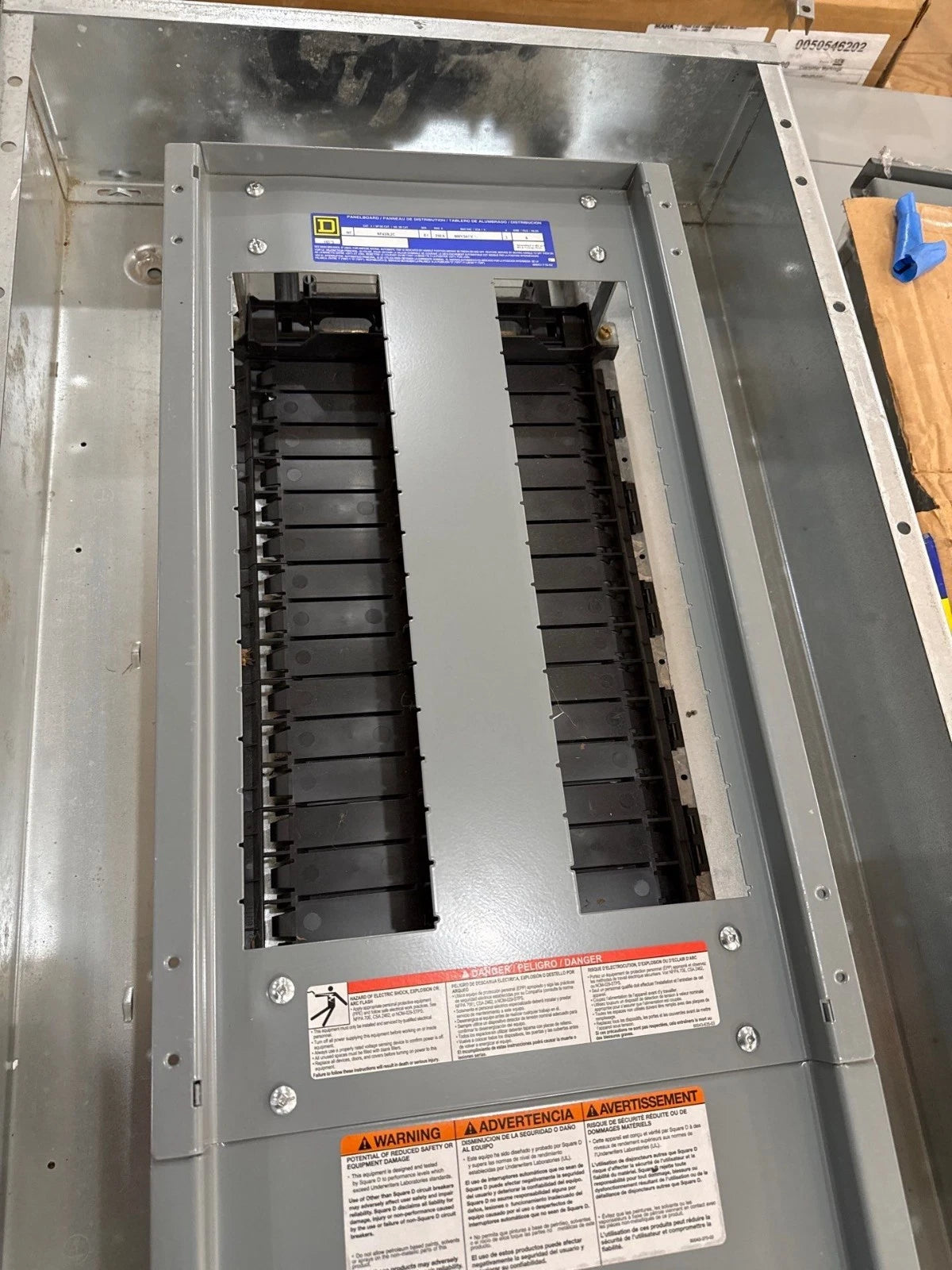 Square D NF430L2C Panelboard 250A 600/347V 3PH 4W NF MLO Panel 250 Amp 30 Cir New