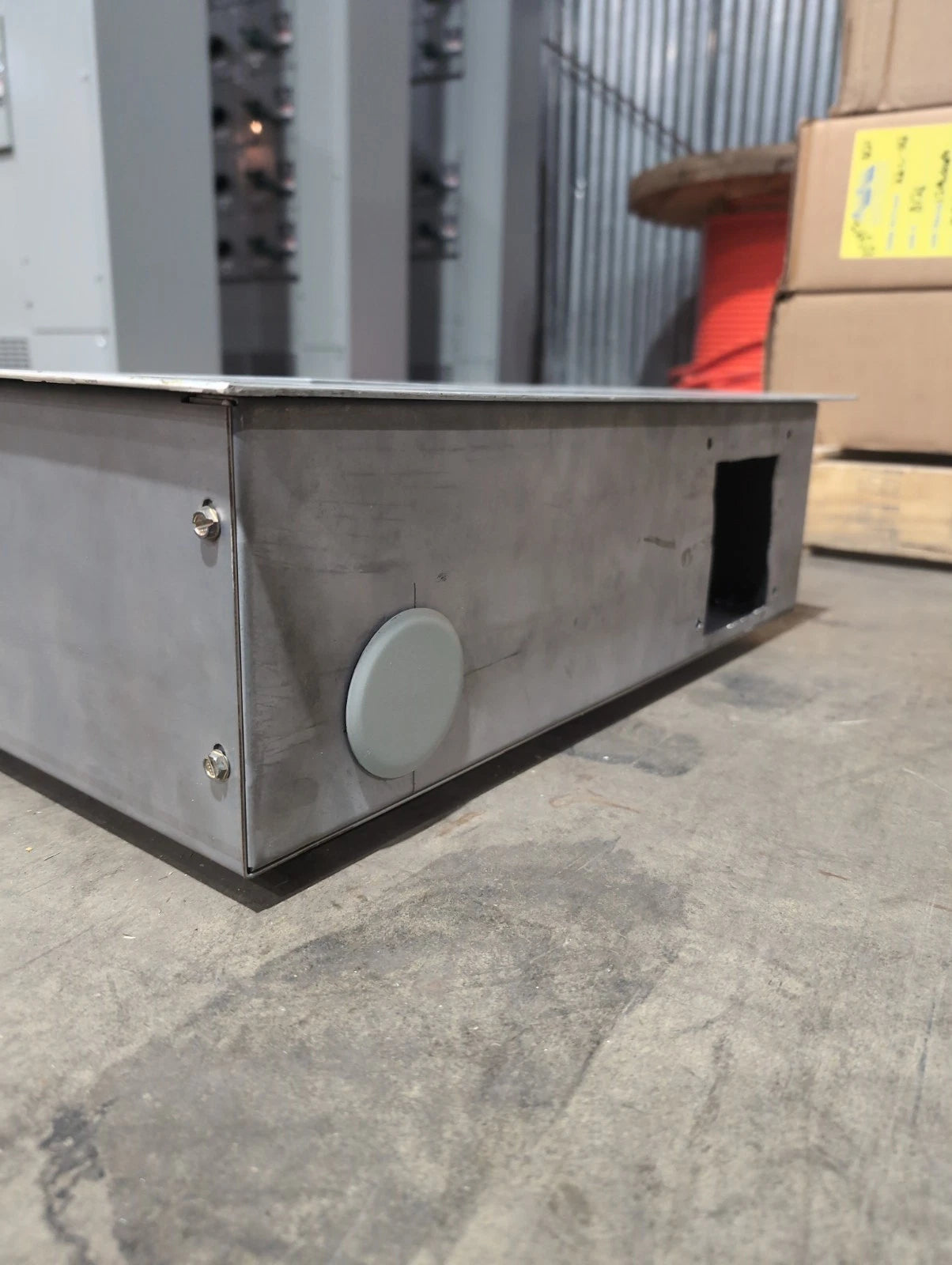 GE AQF3422MB Panelboard 225A 208/120V 3PH 4W MLO Panel 225 Amp 42 Circuit Used