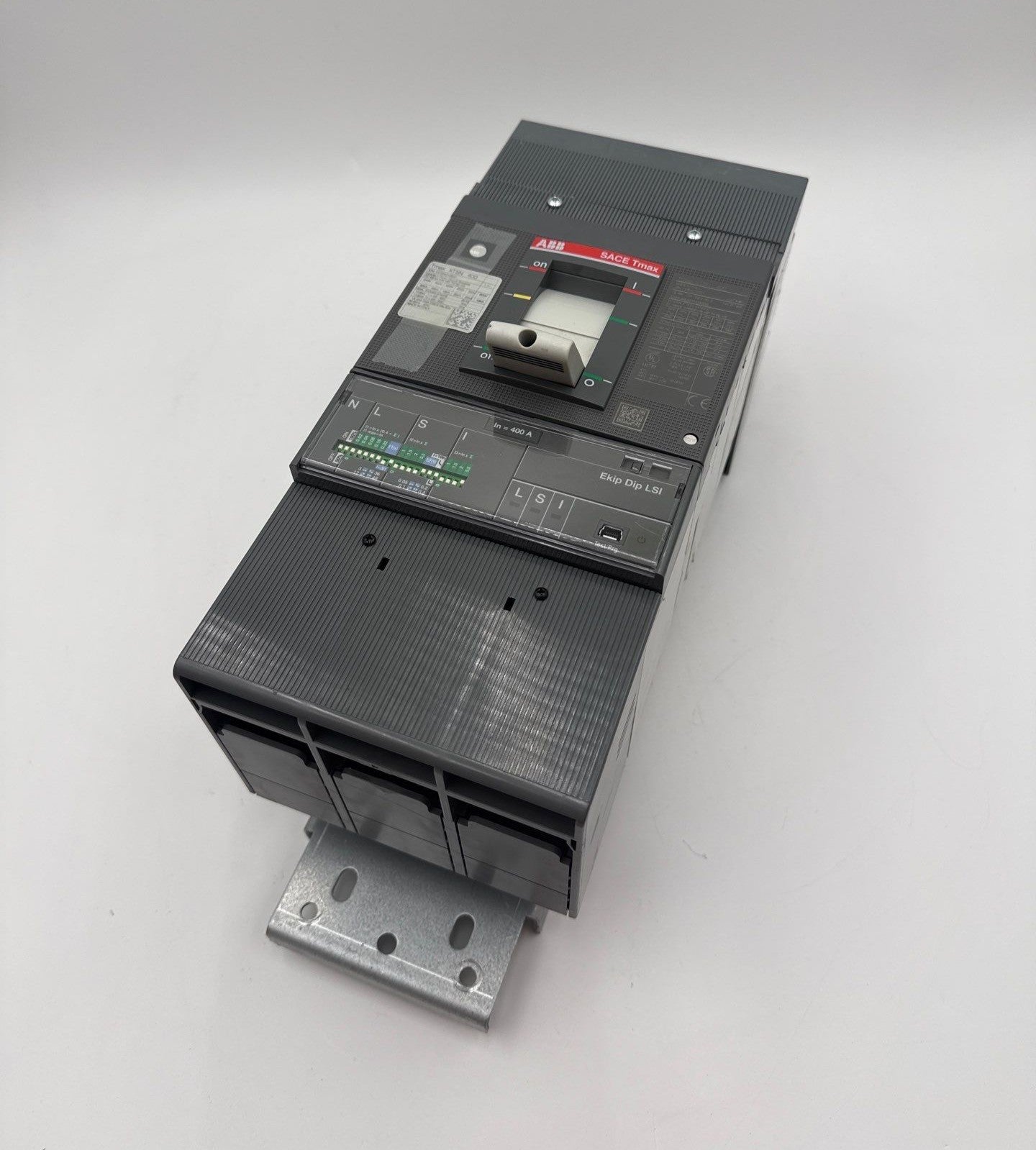 ABB XT5NU340AFYN000XXX ReliaGear Circuit Breaker 400A 3P 600V XT5N 400 400 Amp New