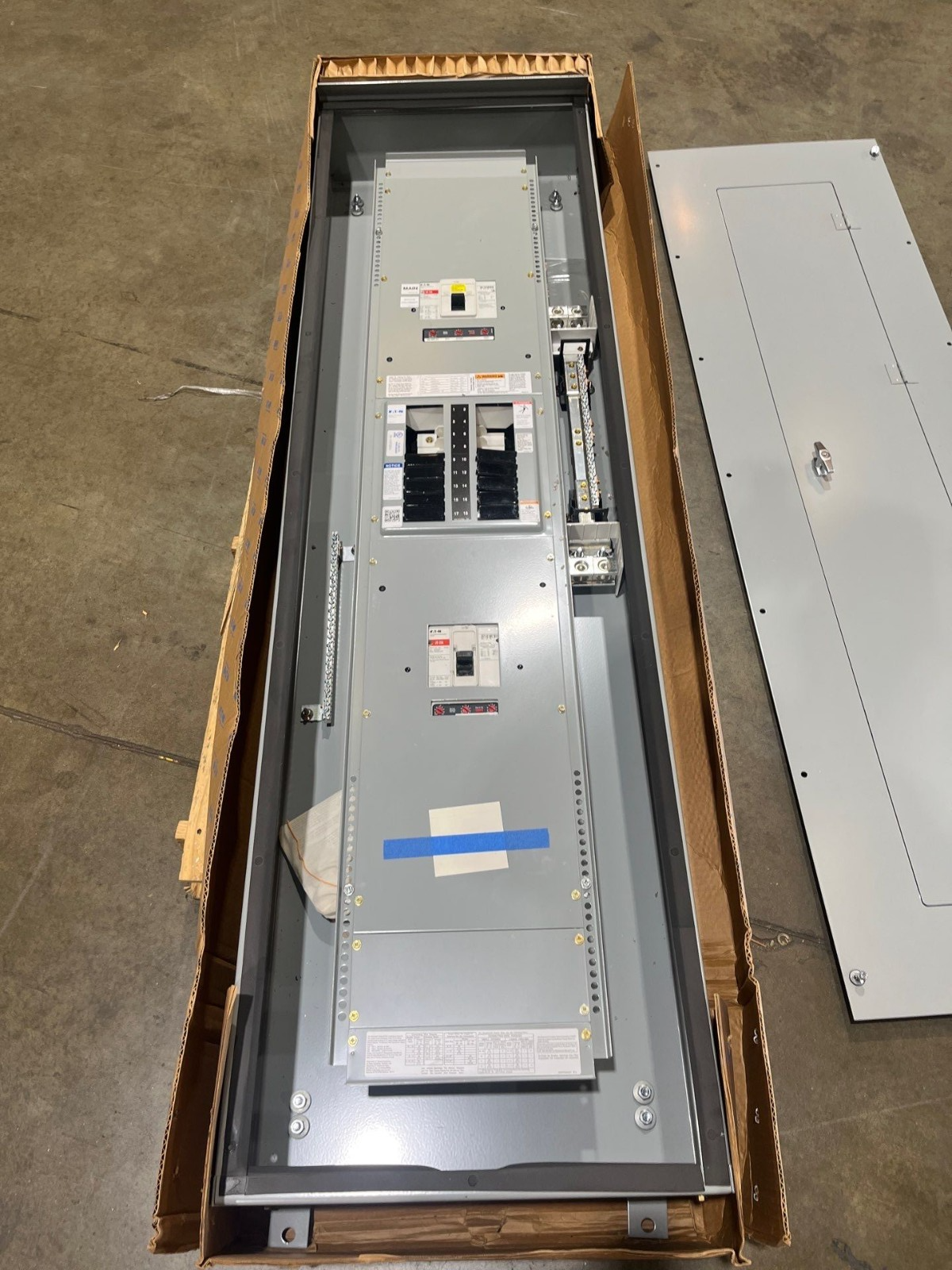 Eaton PRL2A Panelboard 400A 480/277V 3PH 18Cir MCB Panel 250A Subfeed 3R Encl
