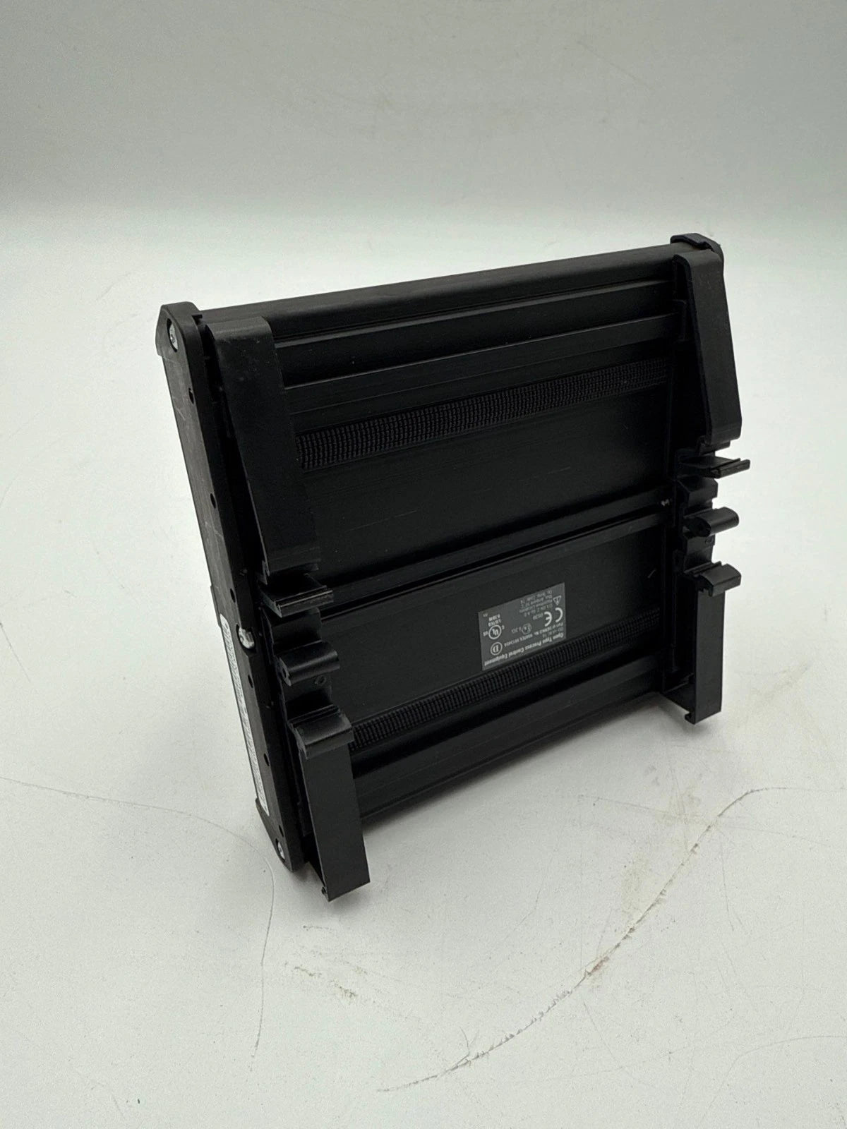 Foxboro FBM207 P0916AM Voltage Monitor Compression Terminal 2 Tier 120/125V