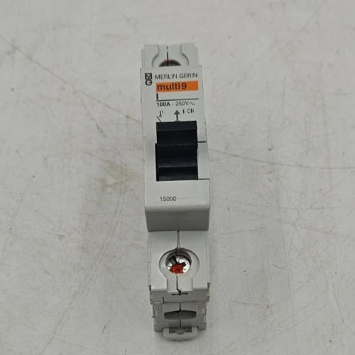 Merlin Gerin Multi9 15090 Circuit Breaker 100A 1P 250V DIN Rail 100 Amp 1 Pole Used