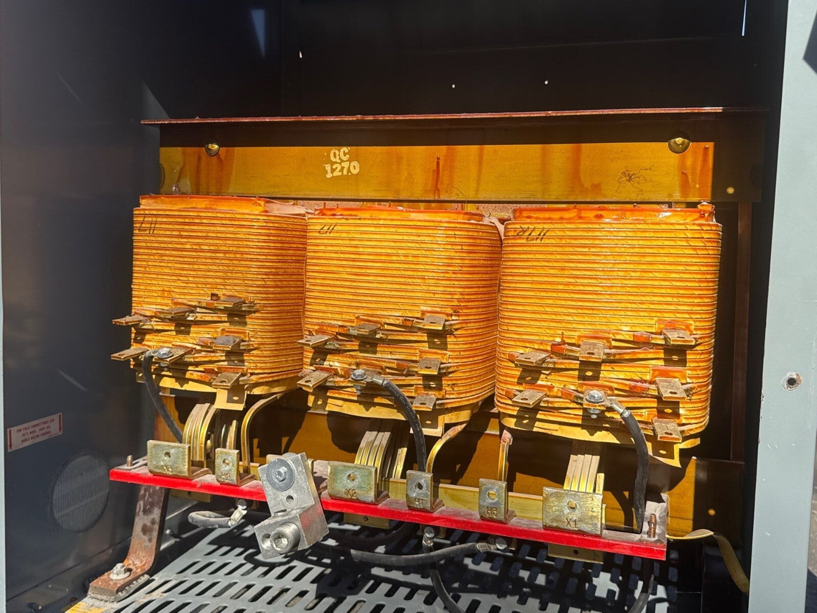 112.5KVA Square D 112T3H Transformer Pri 480V Sec 208/120V 3PH Type 2 Encl Used