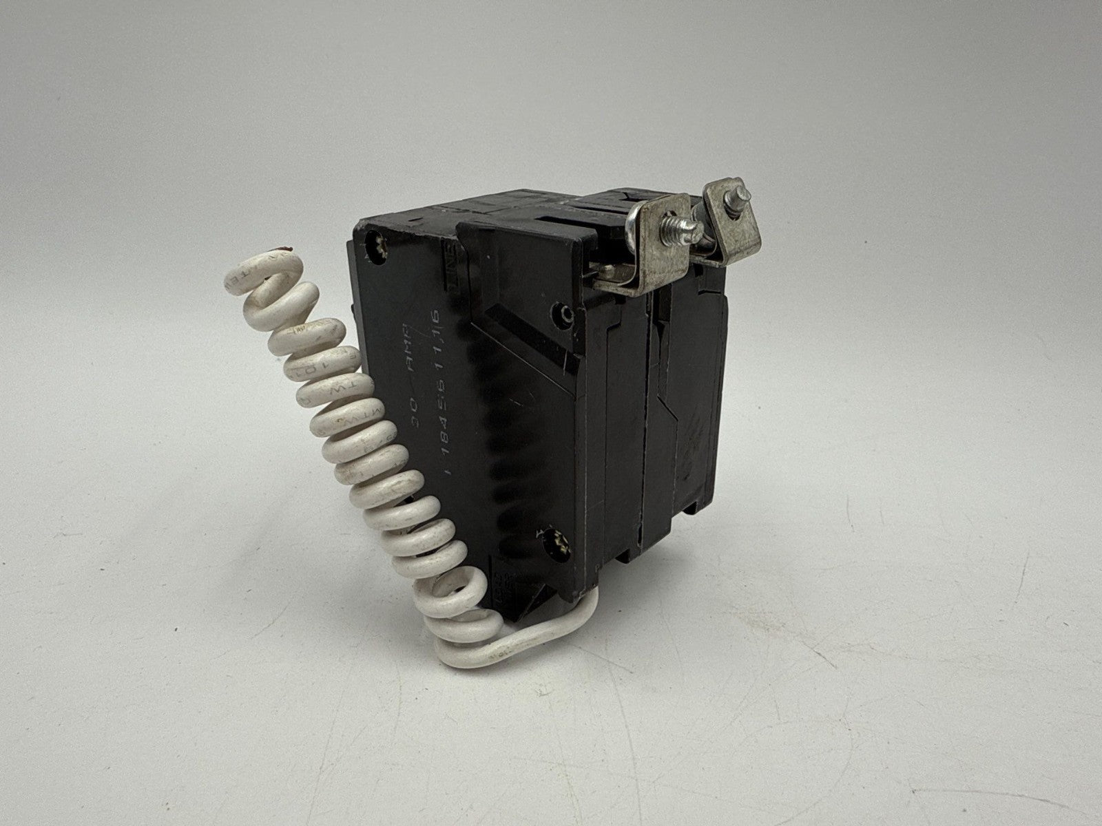 GE THHQB2130GFT Circuit Breaker 30A 2P 240V 22kA THHQB 30 Amp Bolt On GFCI New