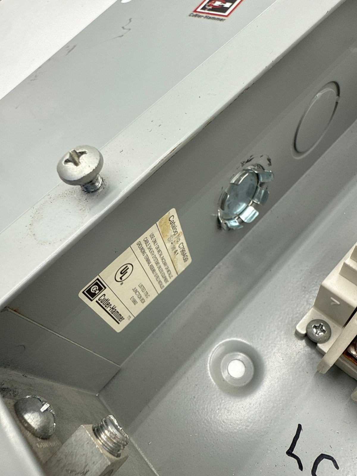 Cutler Hammer C30BNM Enclosed Lighting Contactor 30A 6 Pole 600V Coil 110/120V Used