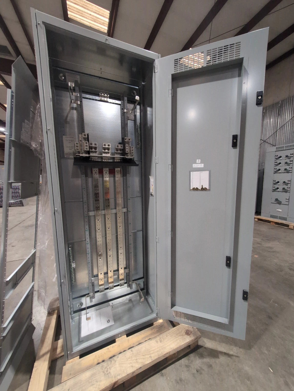 Siemens P5 Panelboard P5E90ML800ATS 800A 480/277V 3PH 4W MLO Panel 800 Amp New