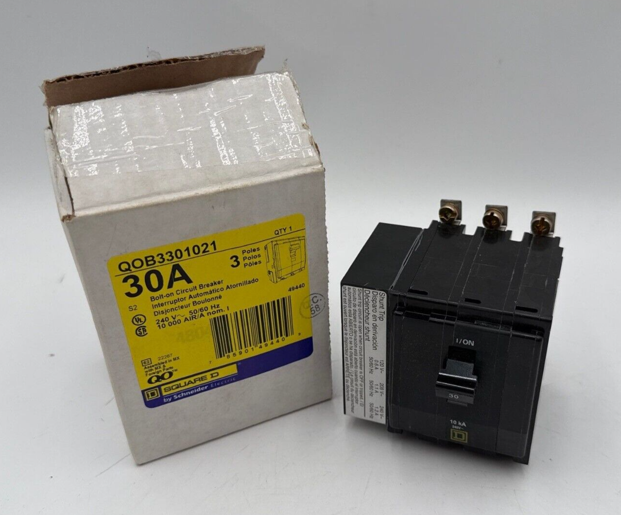 Square D QOB3301021 New