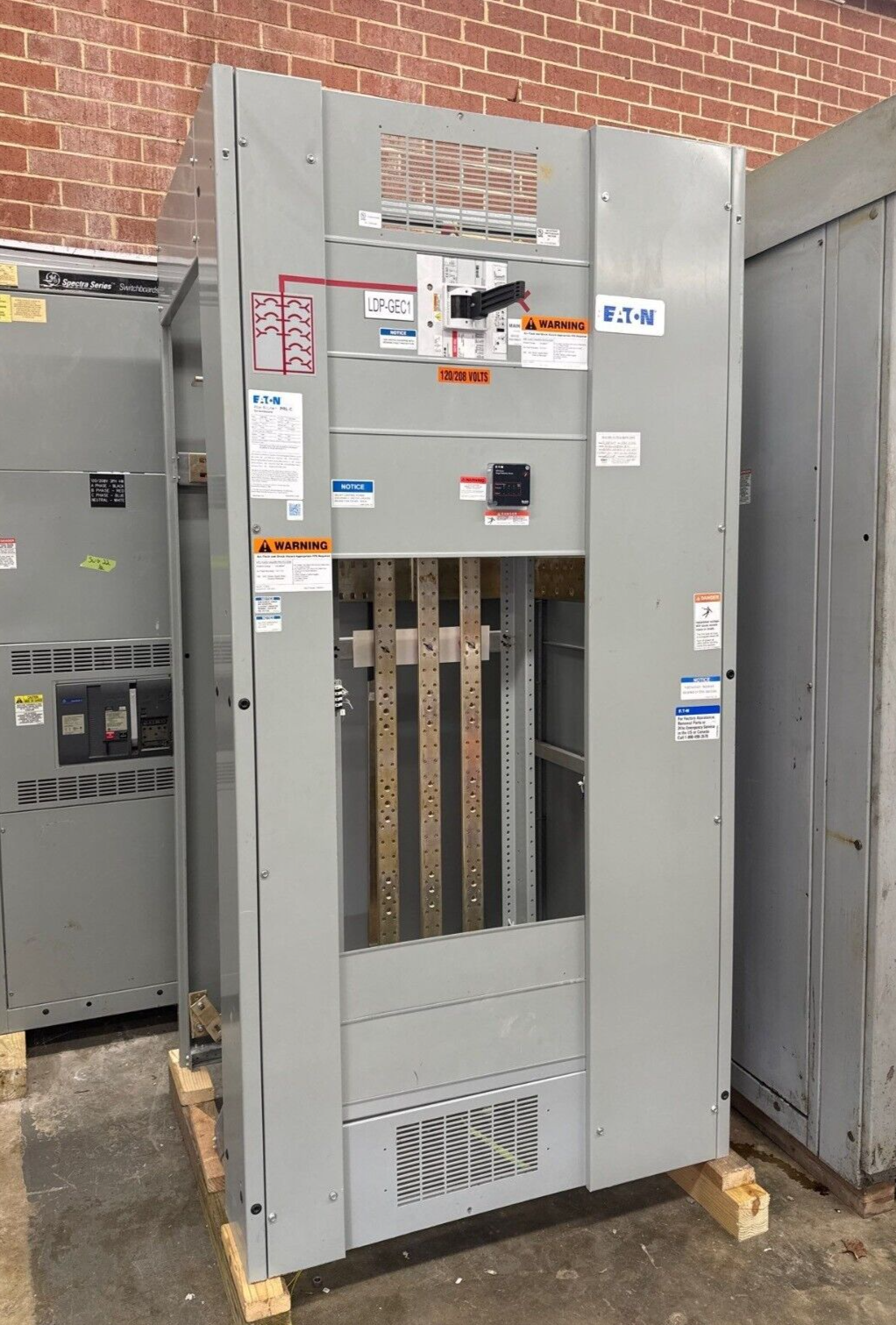 Eaton PRL-C Switchboard 1200A 208/120V 3PH Main Breaker GFI Arc Flash Reduction Used