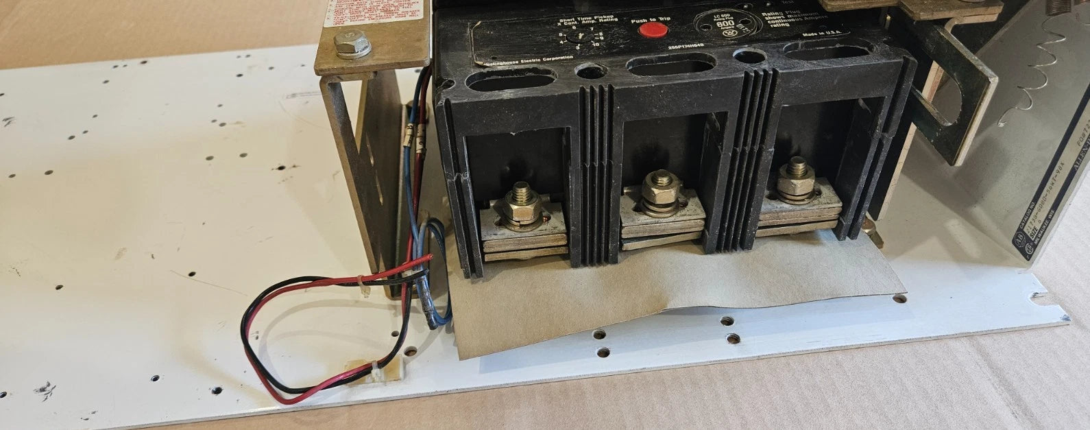 Allen Bradley 2100 Centerline 600A 600V Main Breaker MCC Bucket LC3600 Used