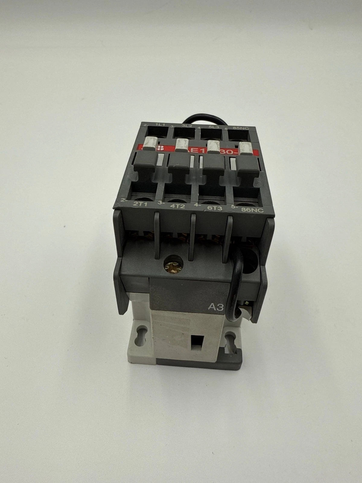 ABB AE12-30-00 Contactor 25A 3P 600V 3PH 10HP Coil 24VDC DIN Rail Mount Used