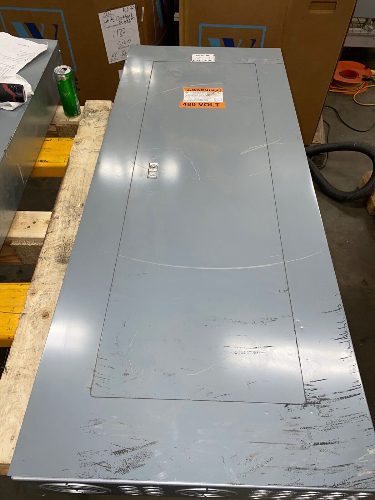 Square D NF Panelboard 100A 480V 3PH 3W 42 CIR Main Breaker HDP36100 MCB NEMA 1 P444 Used