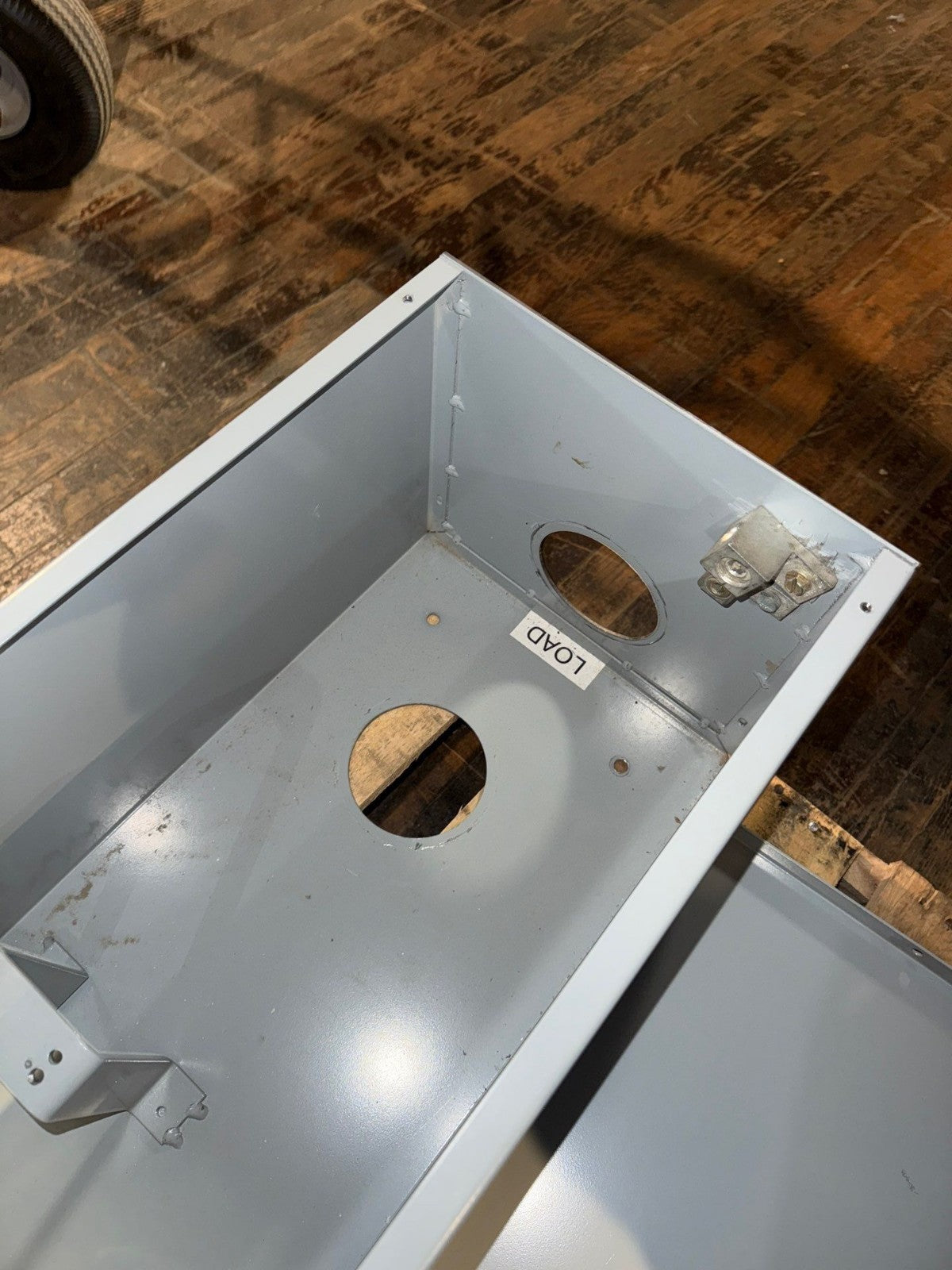 Cutler Hammer SKDN400 Circuit Breaker Enclosure 400A 600V HKD KD KDB DK Frame