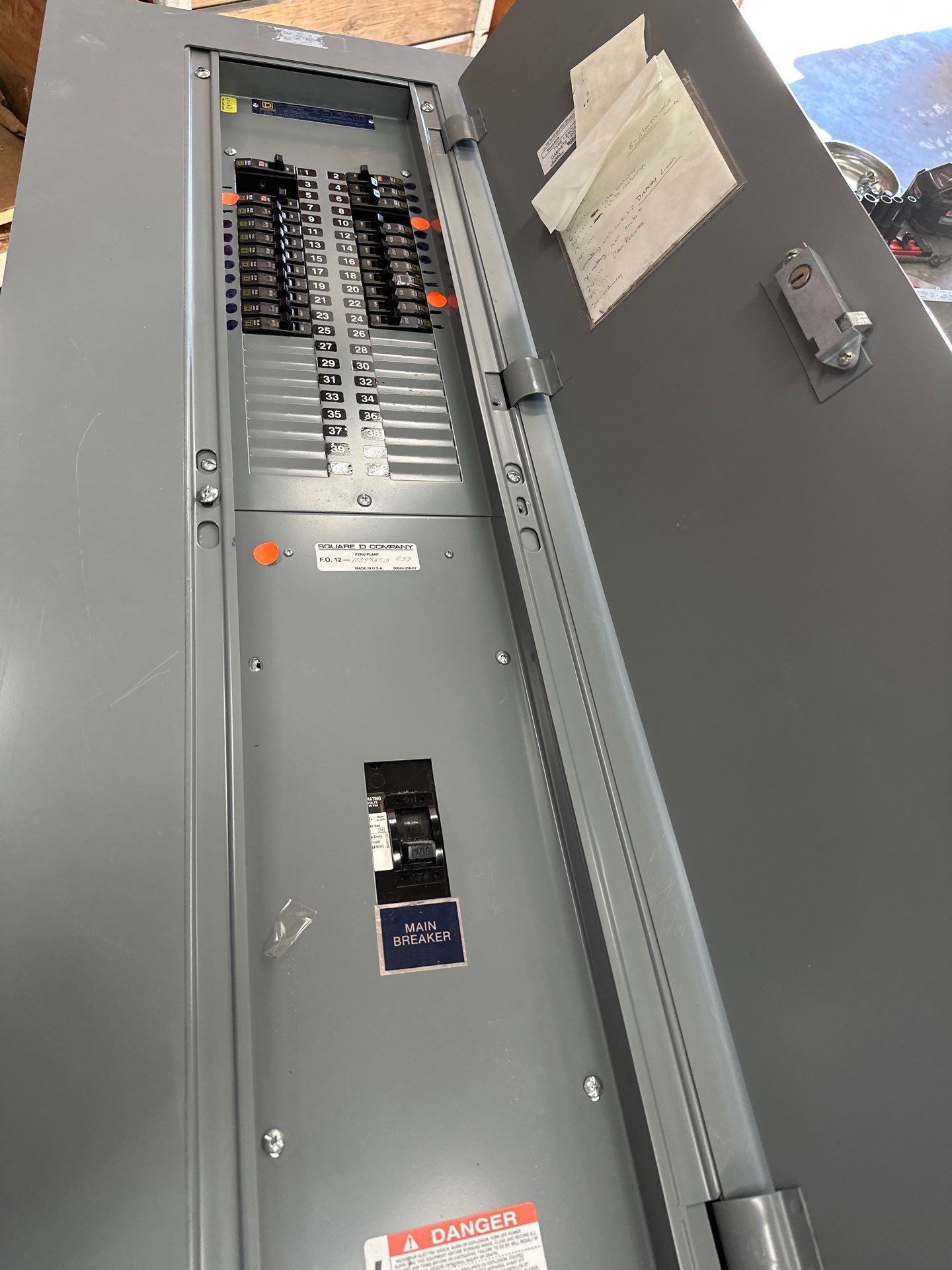 Square D NQOD442M225 Panelboard 225A 208/120V 3PH MCB Panel Indoor 225 Amp P337 Used