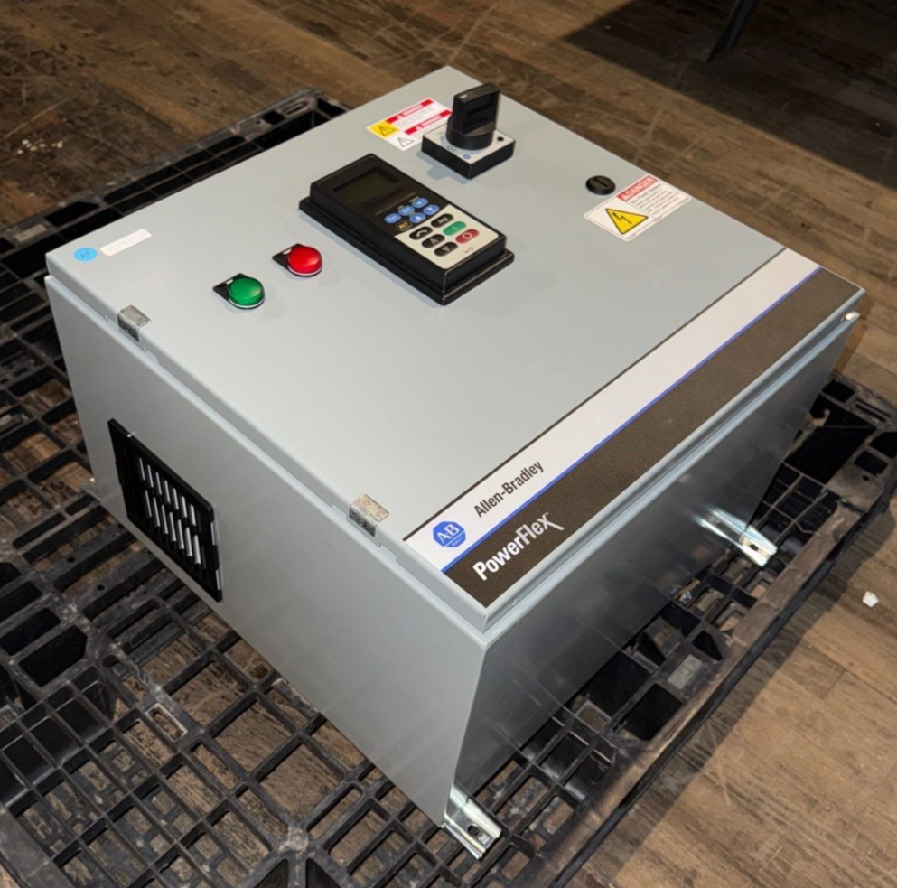 Allen Bradley PowerFlex 525 Packaged Variable Frequency Drive 2HP 3PH 480V VFD New