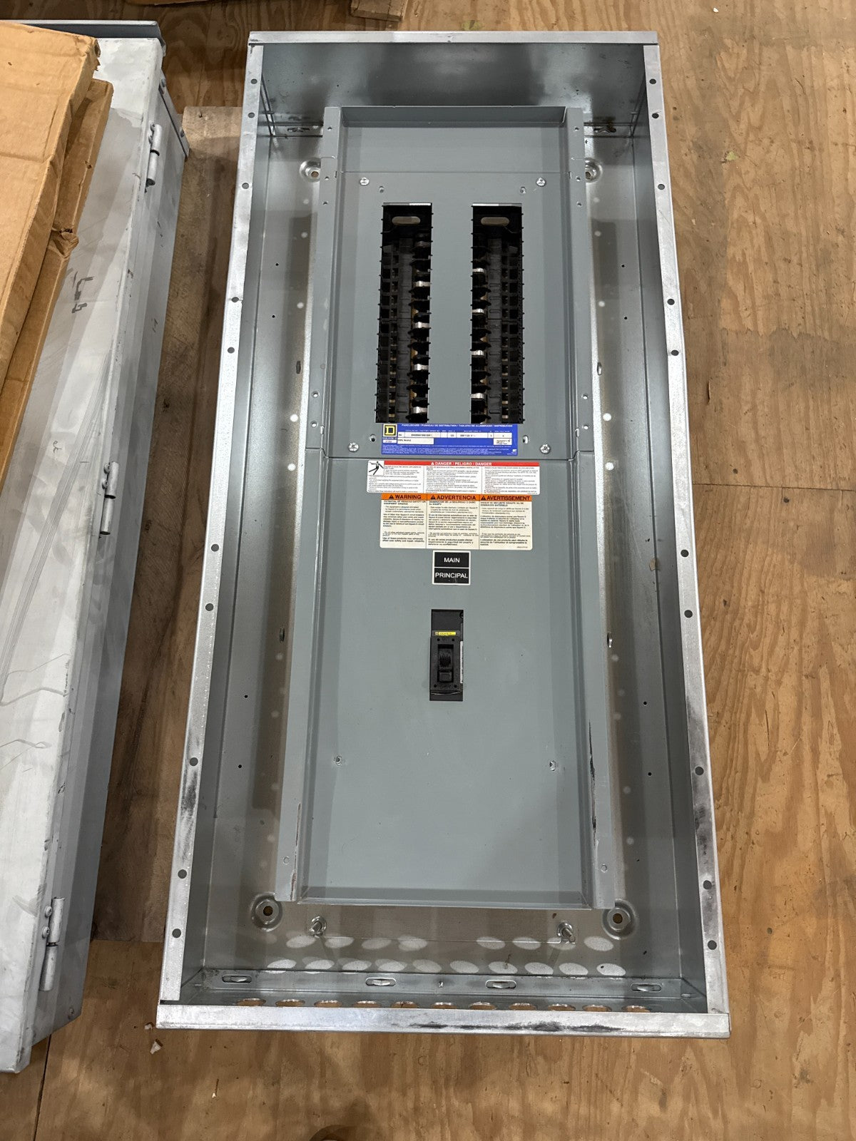 Square D NQ Panelboard 125A 208/120V 3PH 4W 30 Cir QBL32125 125 Amp MCB Panel Used