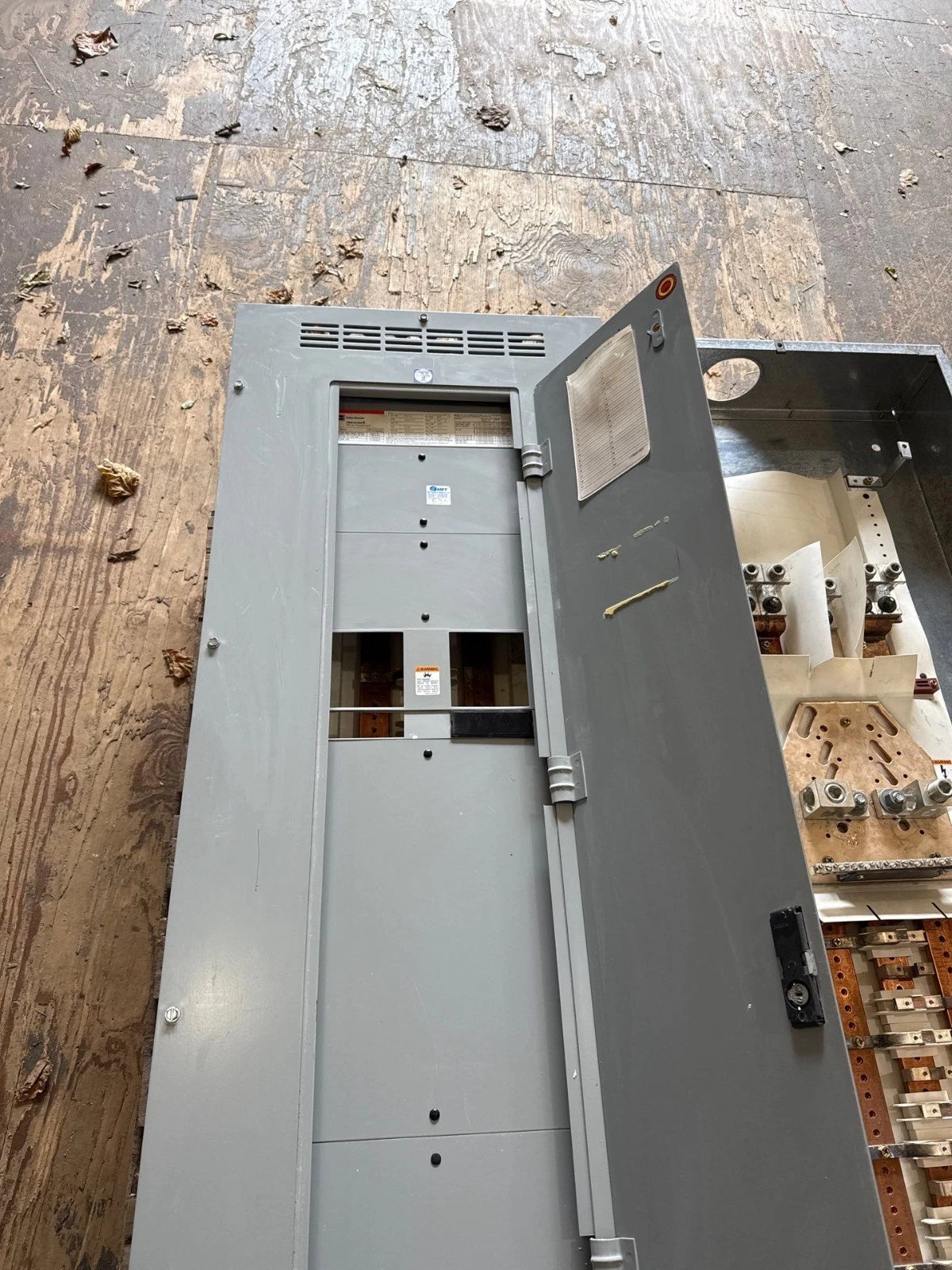 CH PRL3A Panelboard 600A 480/277V 3PH 4W MLO Panel 600 Amp Indoor YS2072 Used