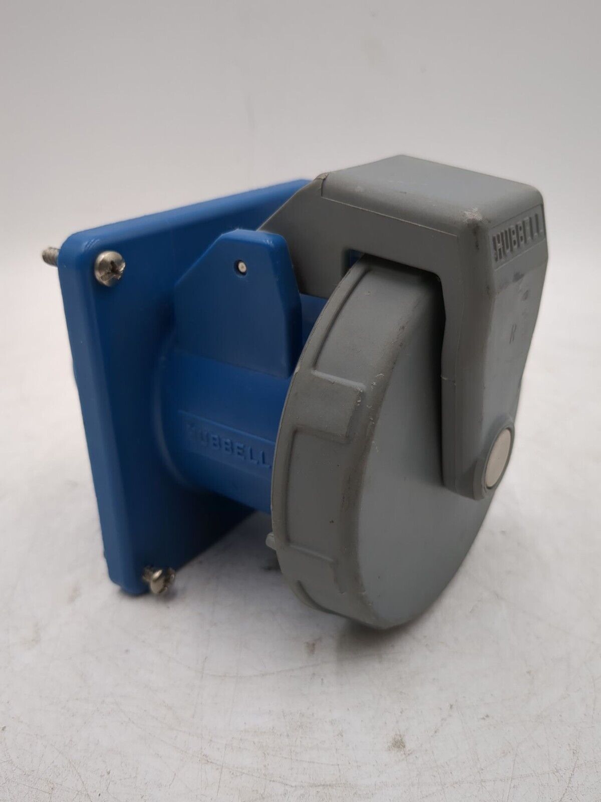 Hubbell 560R9W Used