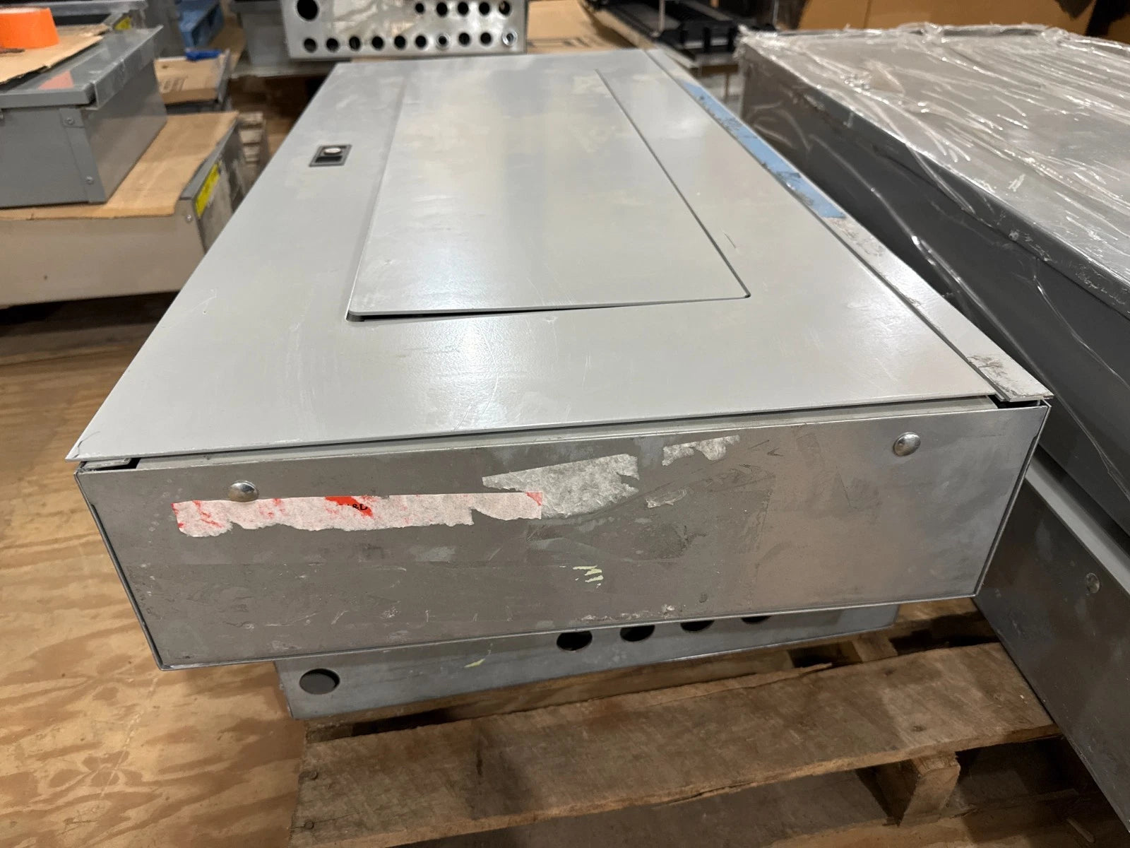 Eaton PRL1A Panelboard 225A 208/120V 3PH 4W MCB Panel 225 Amp 30 Cir EDB3225 New