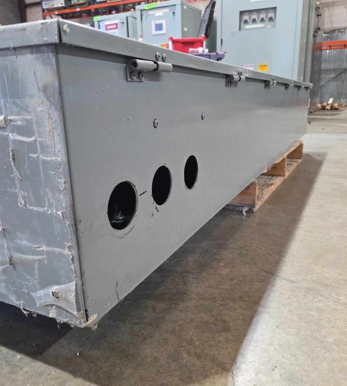 Square D HCP I-Line Panel 400A 480V 3PH 3W MCB 400 Amp LI36400 3R Encl 66 Cir Used