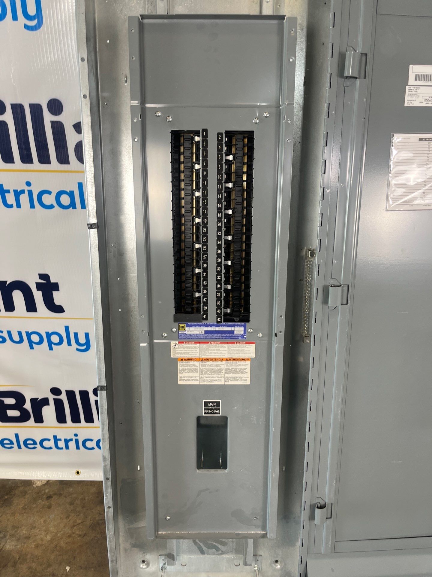 Square D NQ Panelboard 250A 208/120V 3PH 4W 42 Cir MCB Indoor Encl MH68 Used
