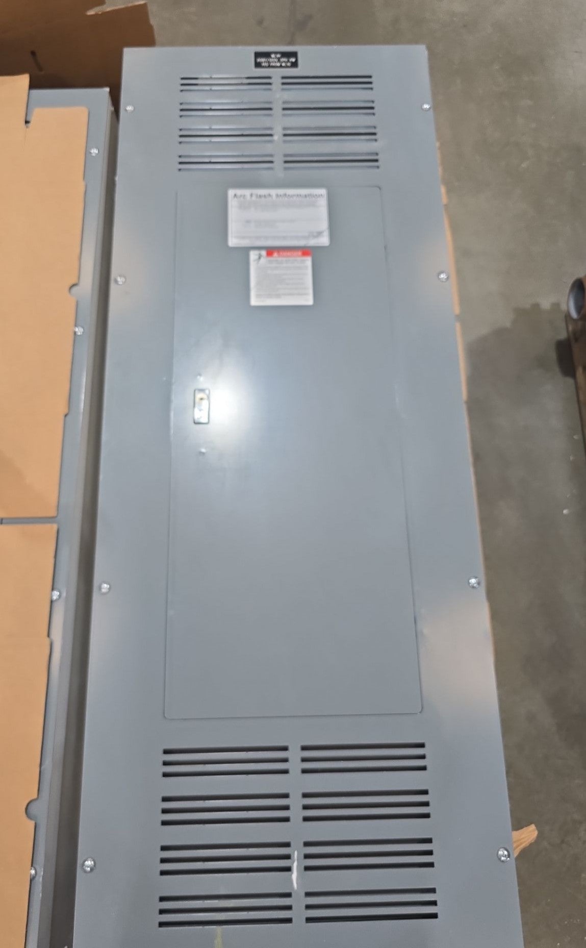 Square D NQOD442L400 Panelboard 400 Amp 208Y/120V 3PH 4W MLO Panel 400A 42 Cir Used