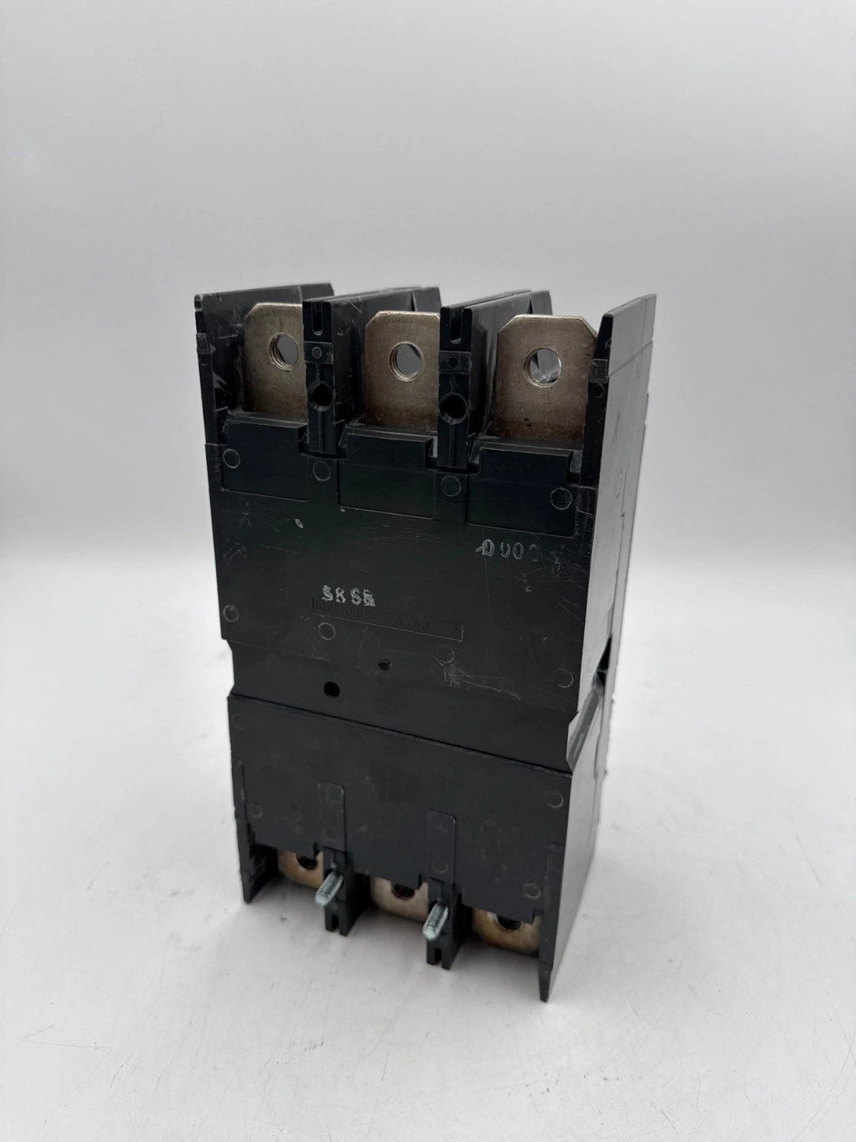General Electric SGLA36AT0400 Circuit Breaker 400A 3P 600V SGLA 400 Amp 3 Pole Used