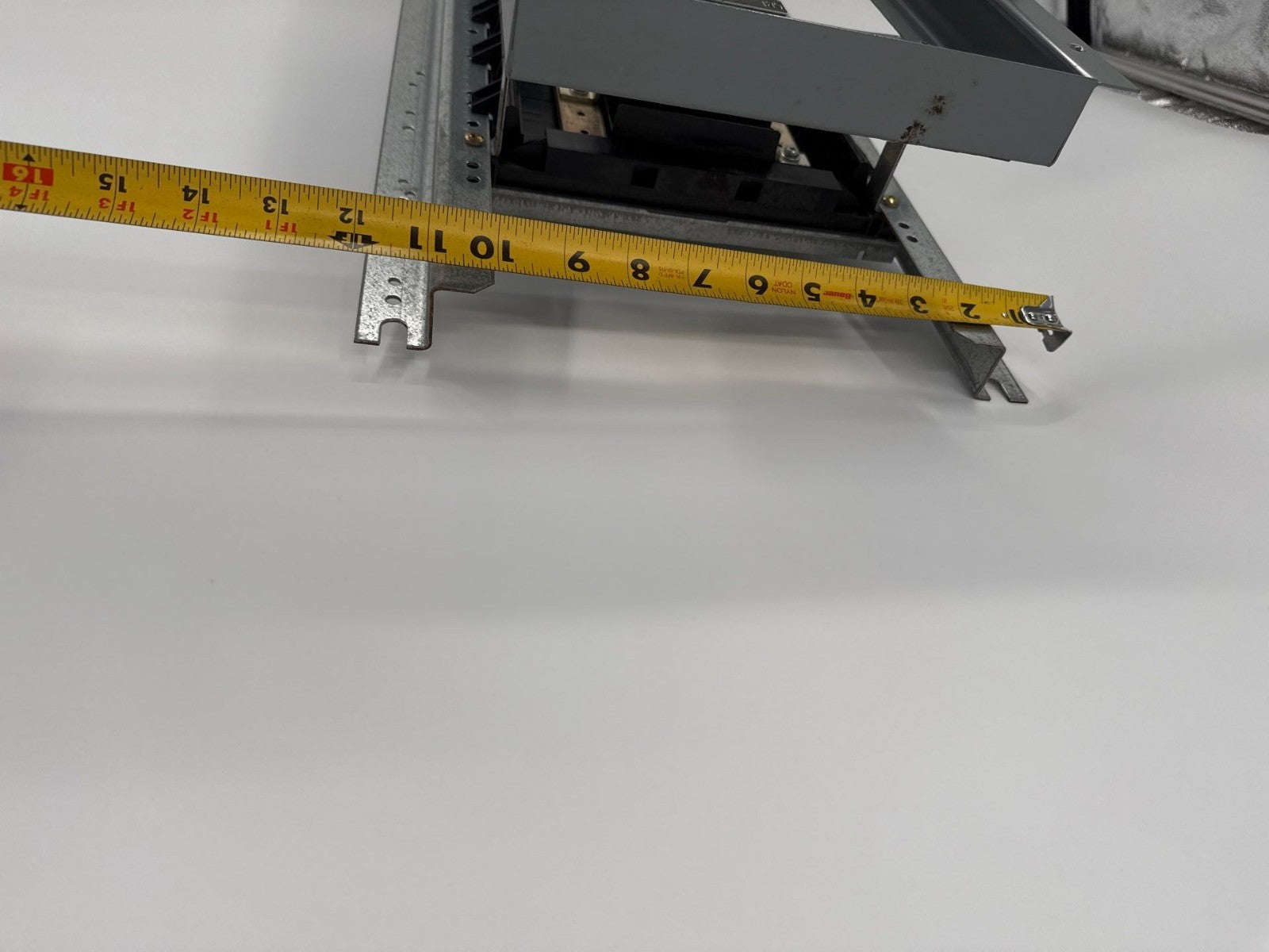 Square D NQOD442L225CU Interior Panelboard 225A 240V 3PH 4W 42 Space 225 Amp MLO Used