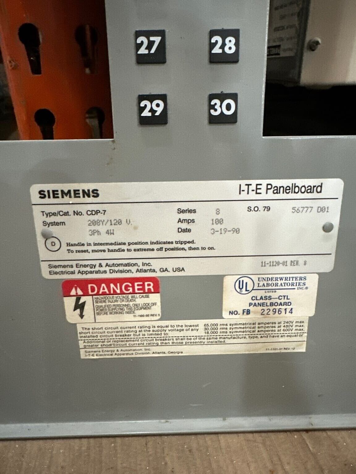 Siemens CDP-7 Panelboard 100A 208Y/120V 3PH 4W 30 Circuit 100 Amp MLO 30 Space P512 Used