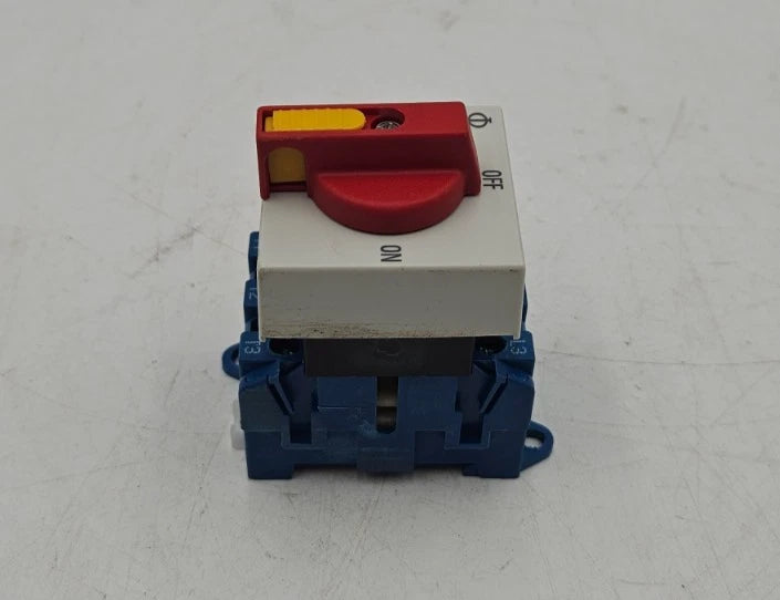 KRAUS & Naimer KG20A.K300 USA001.VE2 Disconnect Switch 25A 3P 600V 25 Amp Used