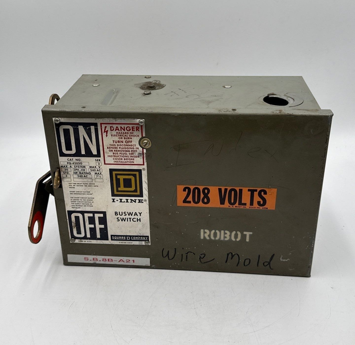 Square D PQ-4203G Busplug I-Line Busway Unit Switch 30A 3PH 4W 240V 30 Amp Used