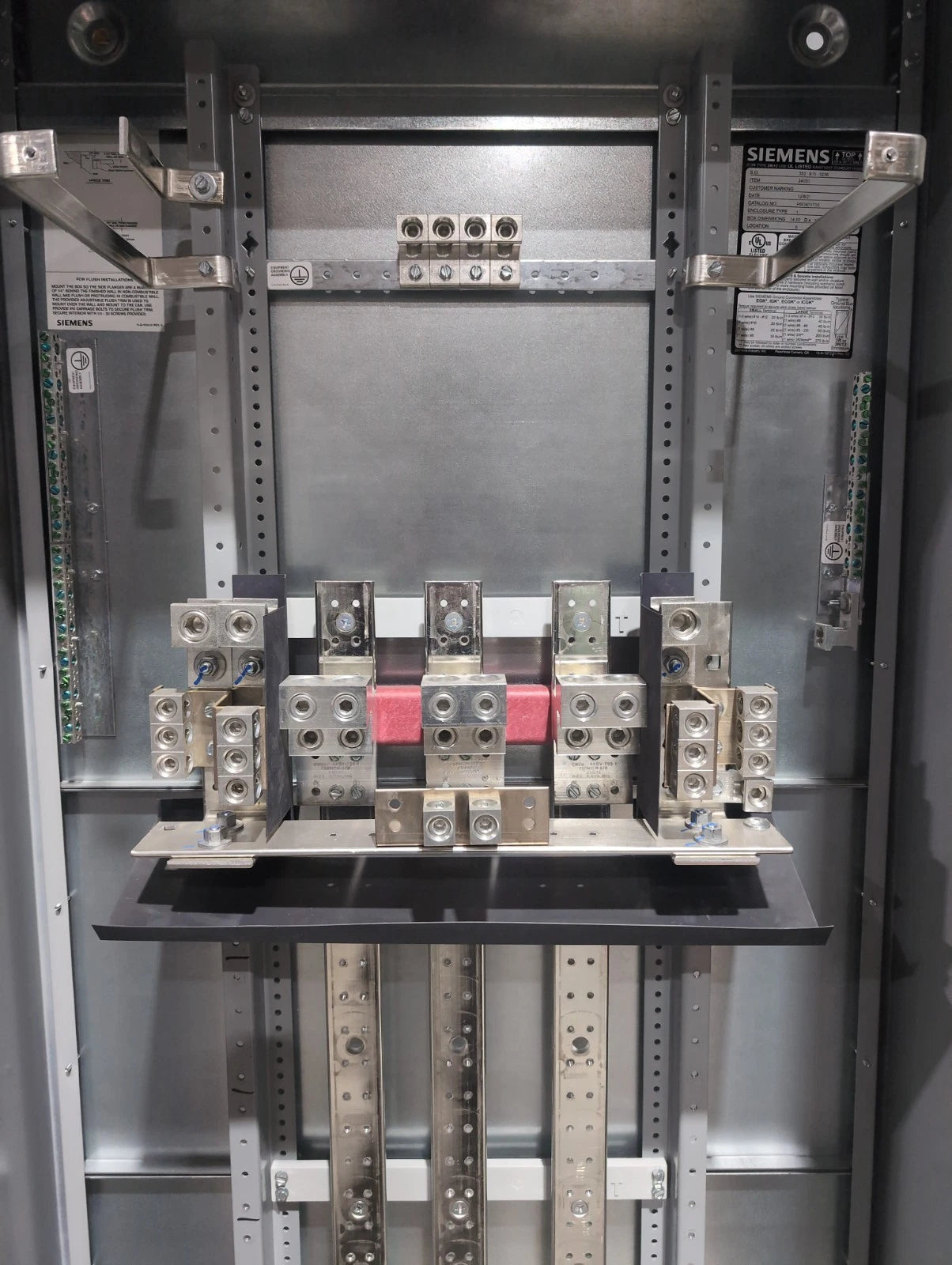 Siemens P5 Panelboard P5E75ML800ATS 800A 480/277V 3PH 4W 800 Amp MLO Panel New New