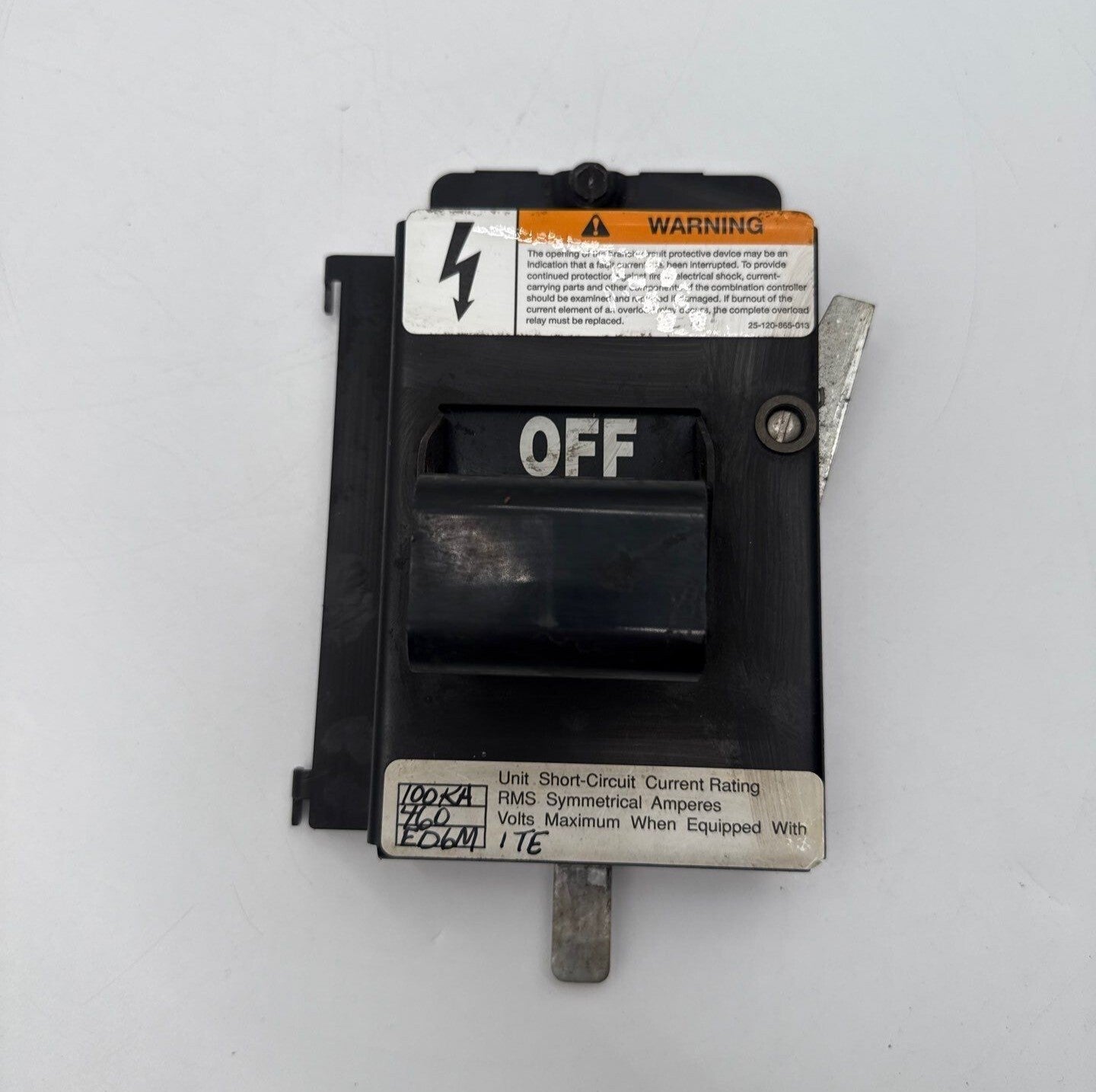 Siemens 25-135-017-553 Black MCC Breaker Handle Switch Mechanism Model 95 Used