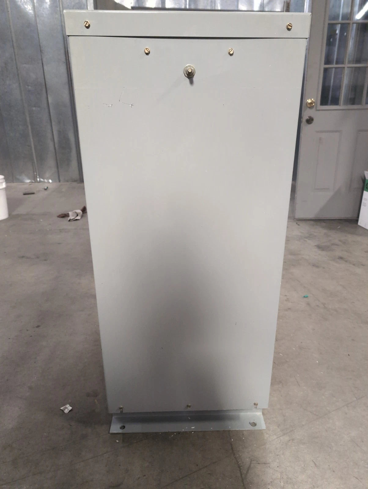 112.5KVA GE 9T23Q9565G03A Transformer 3PH Pri 480V Sec 208/120V Indoor Encl Used
