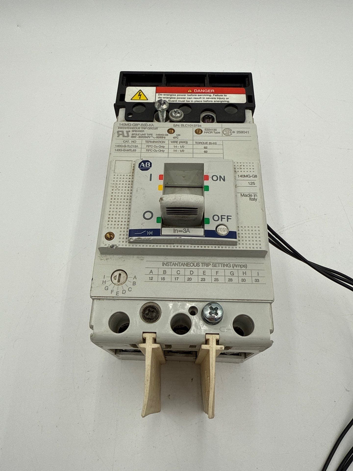 Allen Bradley 140MG-G8P-B30-KA Circuit Breaker 3A 3P 600V 3PH 140MG 3 Amp Used