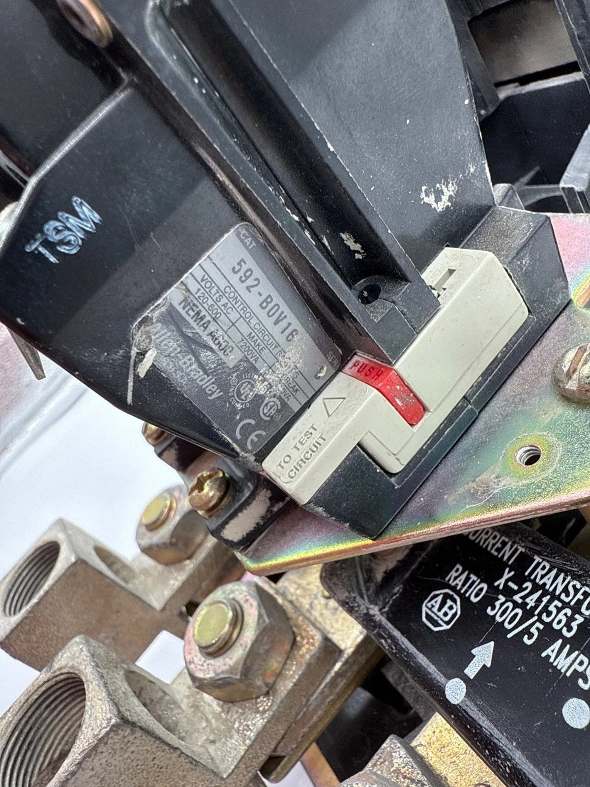 Allen Bradley 509-FOD Starter Size 5 270A 3P 600V 3PH 200HP Coil 110/120V Open Used