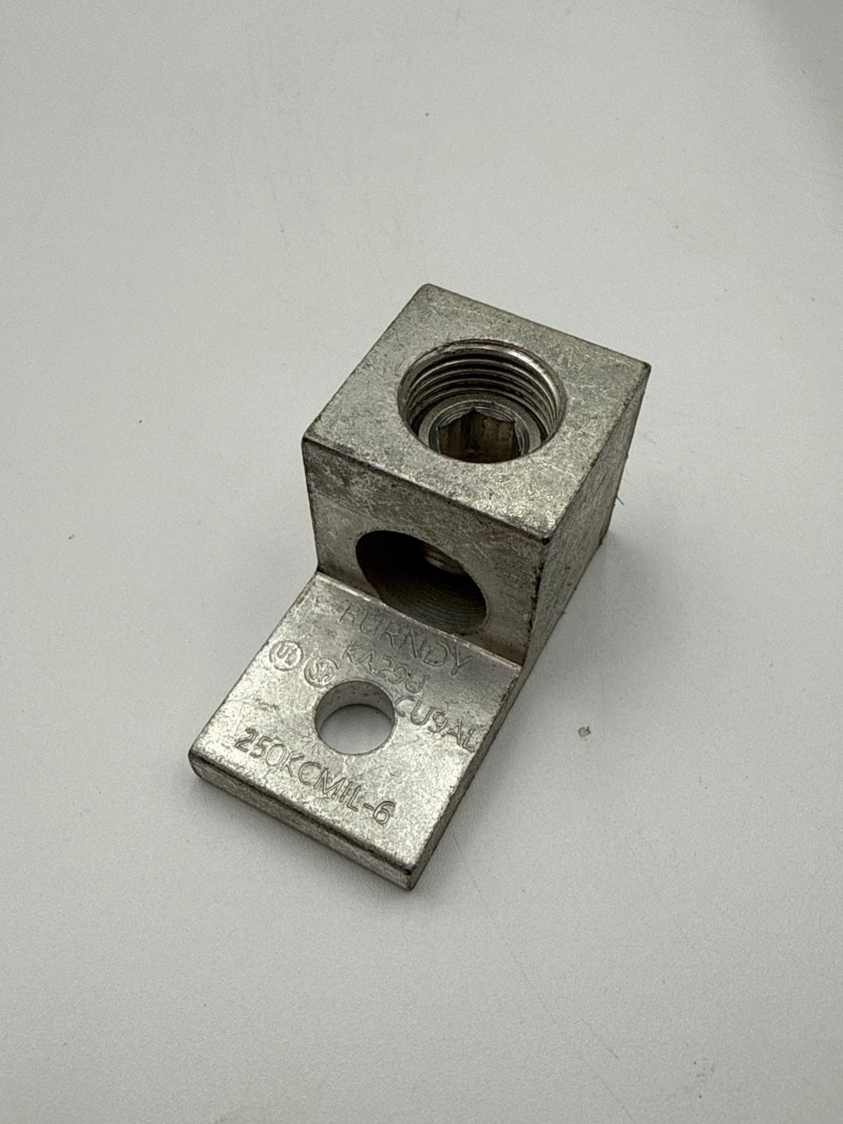 25PC Burndy KA29U 392015 Aluminum Mechanical Terminal Lugs #6-250KCMIL Lot of 25 New