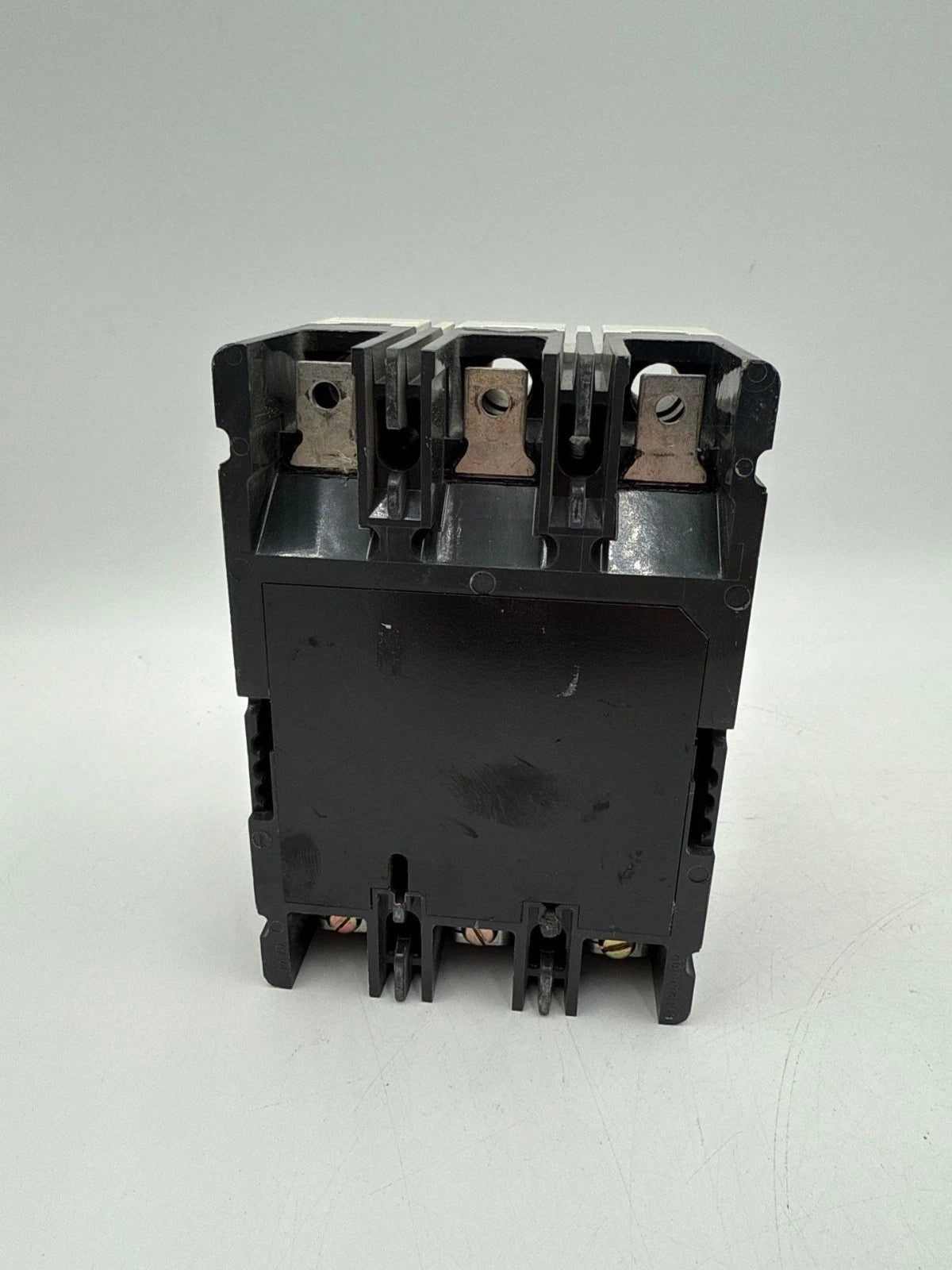 Cutler-Hammer HFD3060L Circuit Breaker 60A 3P 600V HFD 65k 60 Amp 3 Pole Used Used