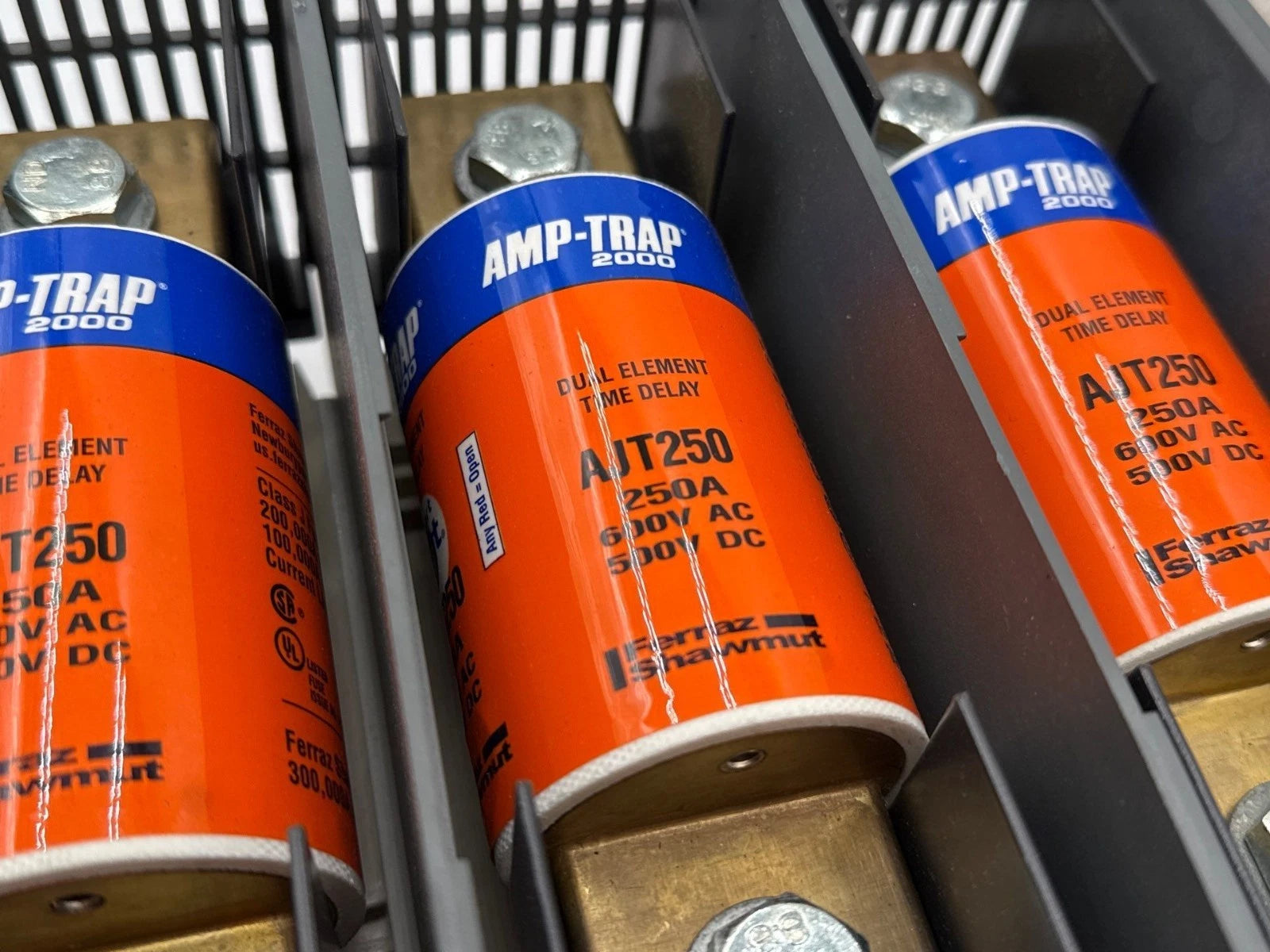 ABB OES400J3 Fused Disconnect Switch 400A 3P 600V 3PH 350HP 400 Amp Fuses AJT250 Used