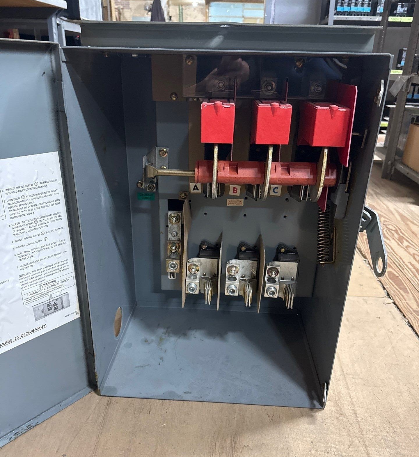 Square D PQ4620G Busplug I-Line Busway Switch 200A 3P 4W 277/480V PQ-4620G Used