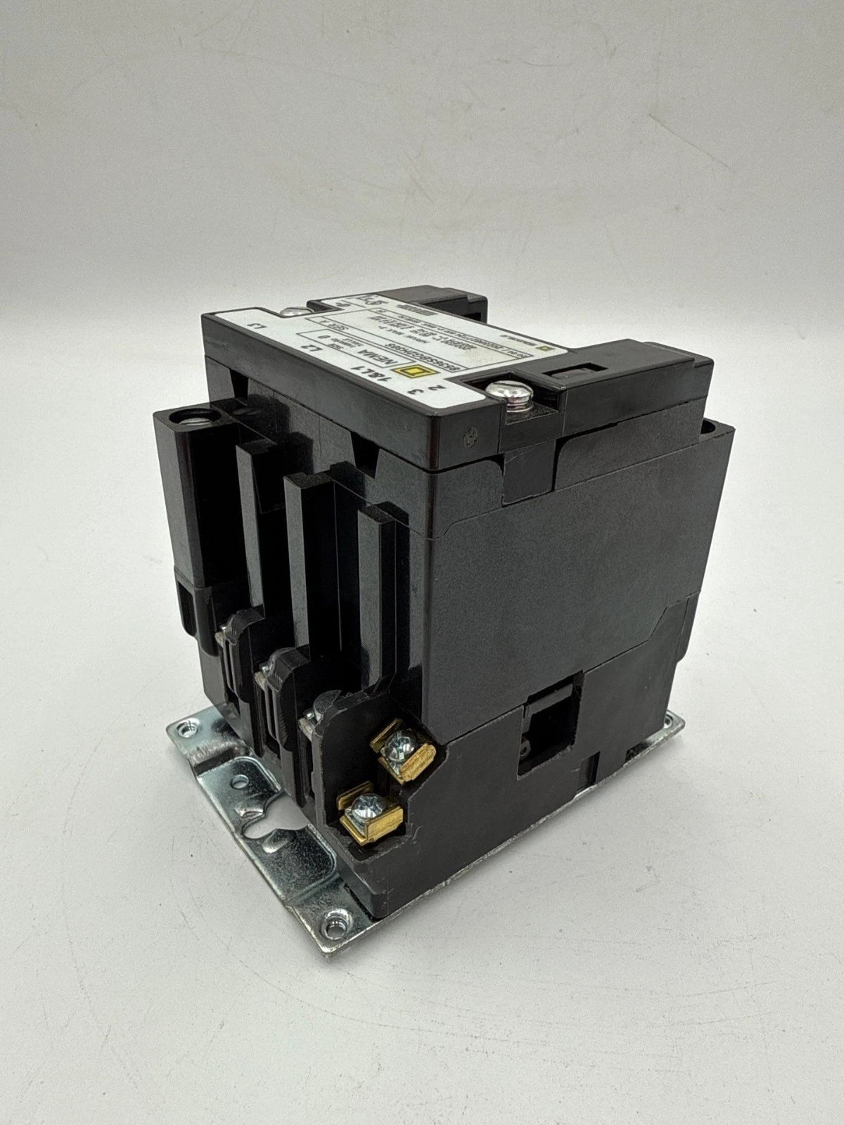 Square D 8536SBG2H30S Contactor Coil 110/120V NEMA Size 0 3P 600V 5HP 3PH Used