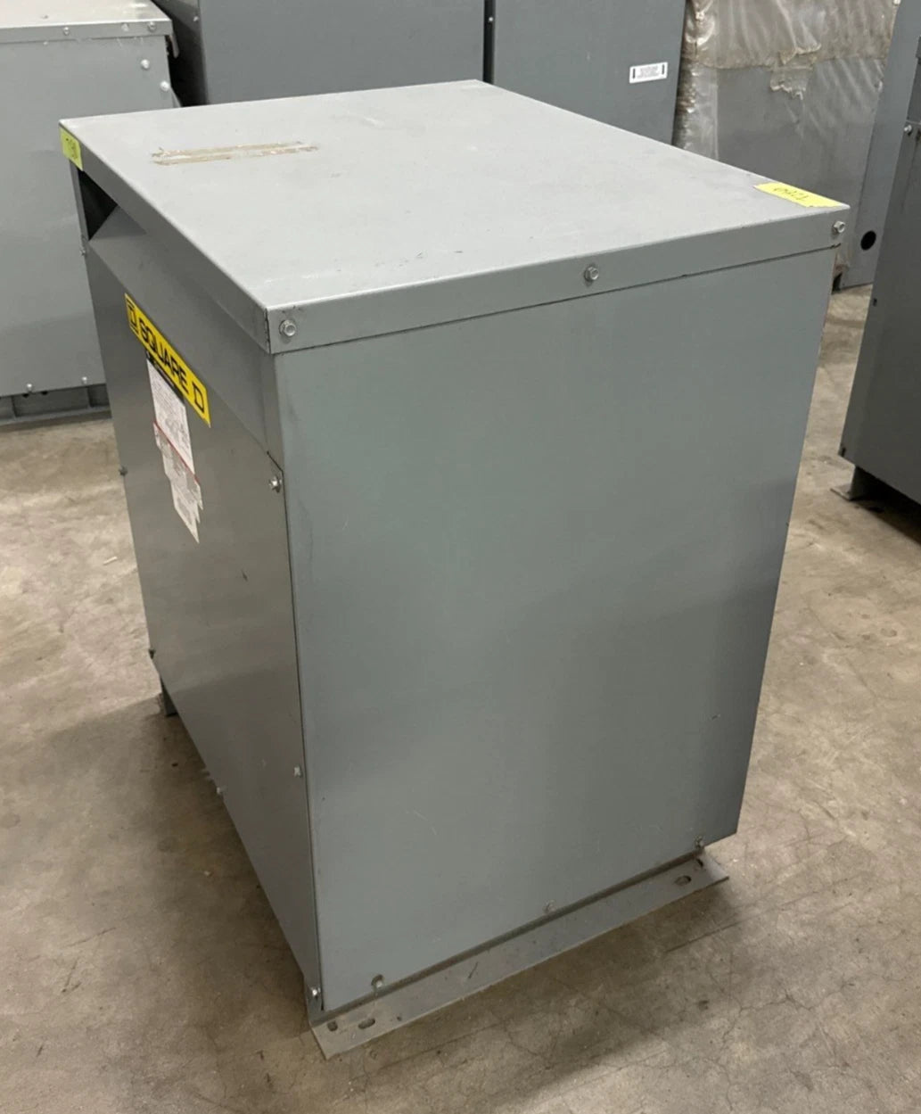 112.5KVA Square D EE112T3H Transformer Pri 480V Sec 208Y/120V Indoor 3PH T280 Used
