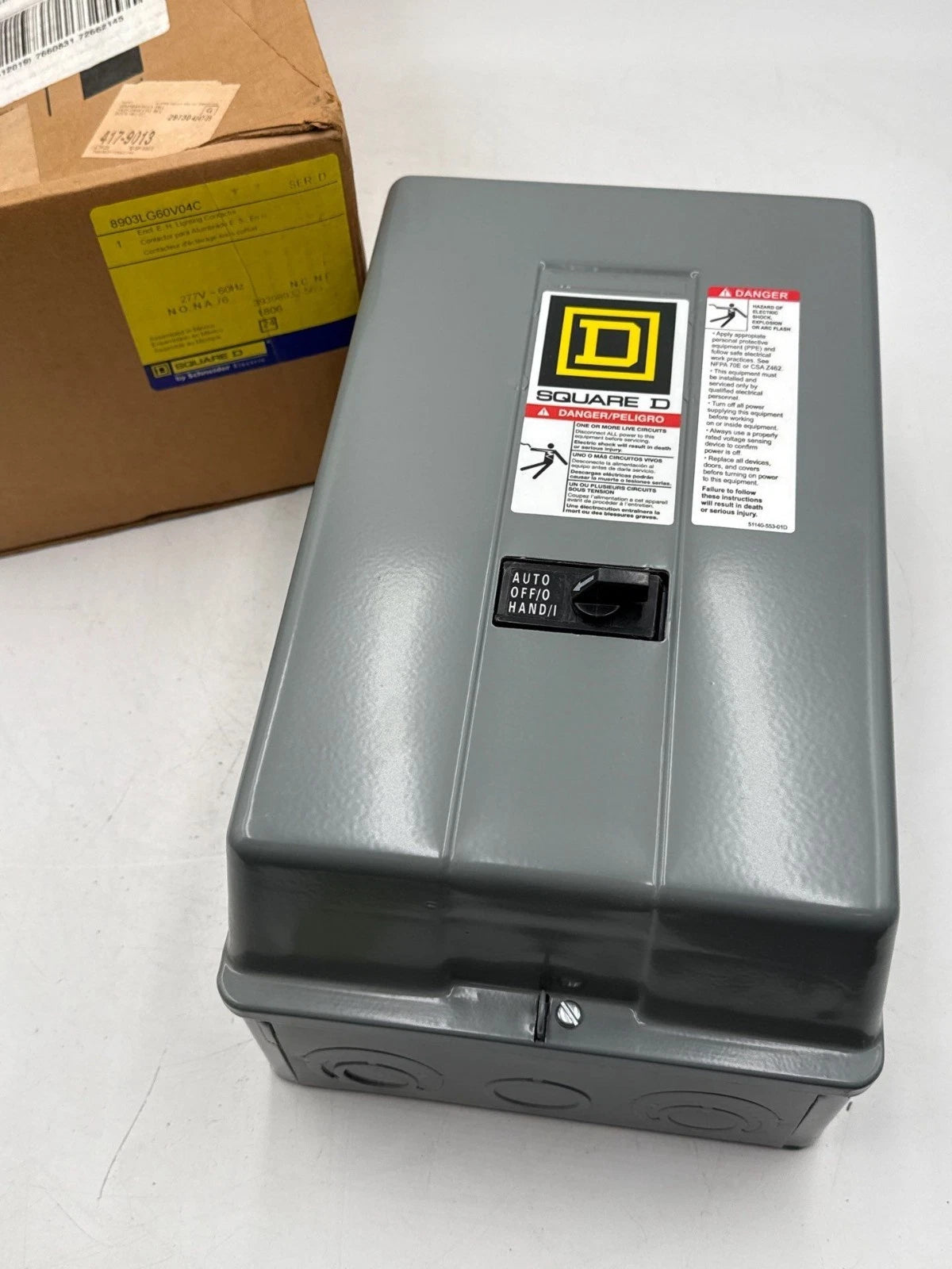 Square D 8903LG60V04C Lighting Contactor Electrically Held 6Pole 30A Coil 277V New