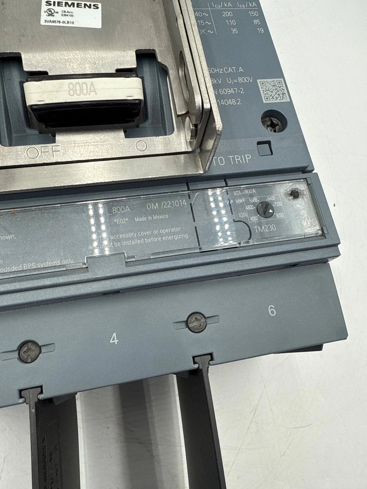 Siemens 3VA5580-7EC32-0AA0 Circuit Breaker 800A 3P 600V 3VA5 800 Amp 100kA-480V New