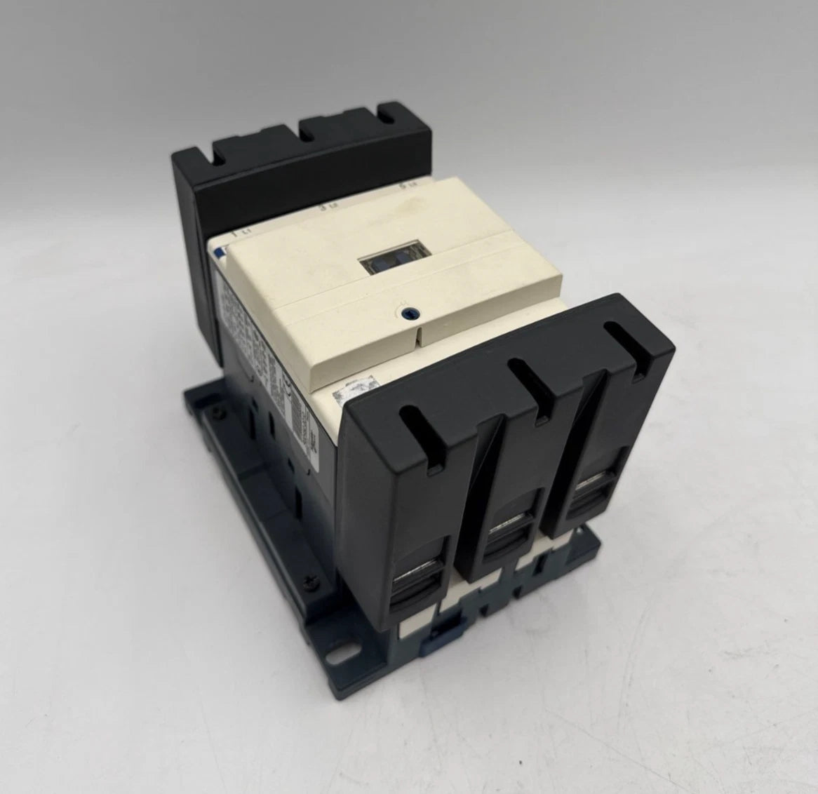 Telemecanique LC1D115 Contactor 160A 3P 600V 3PH 100HP Coil 120V LC1D115G6 Used
