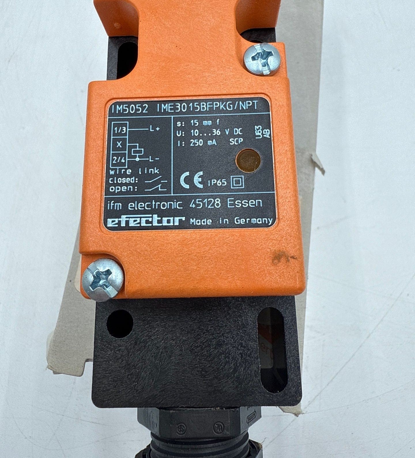 IFM IM5052 IME3015BFPKG/NPT RT Proximity Switch 10-36VDC New