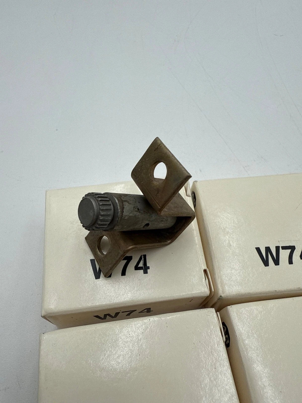 4PC Lot Allen Bradley W74 Thermal Overload Relay Heater Element Unit 60A W-74 New