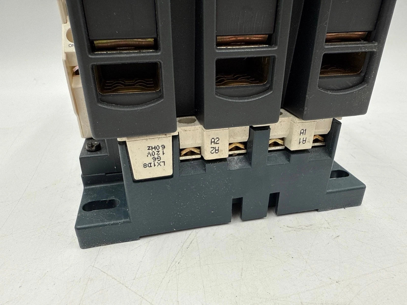 Telemecanique LC1D115 Contactor 160A 3P 600V 3PH 100HP Coil 120V LC1D115G6 Used